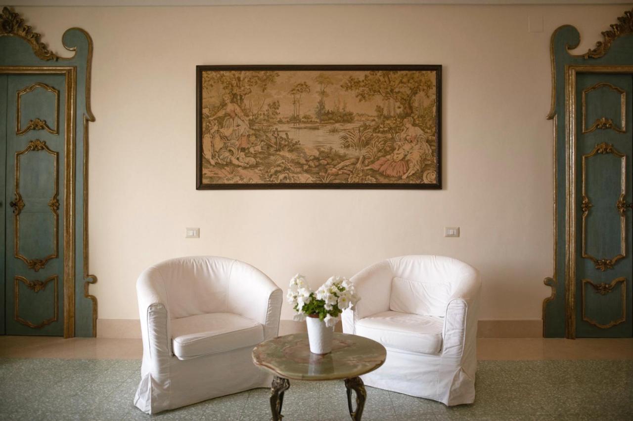 마테라 La Casa Di Ele B&B 외부 사진
